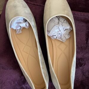 Elegant Gold Women's Flats